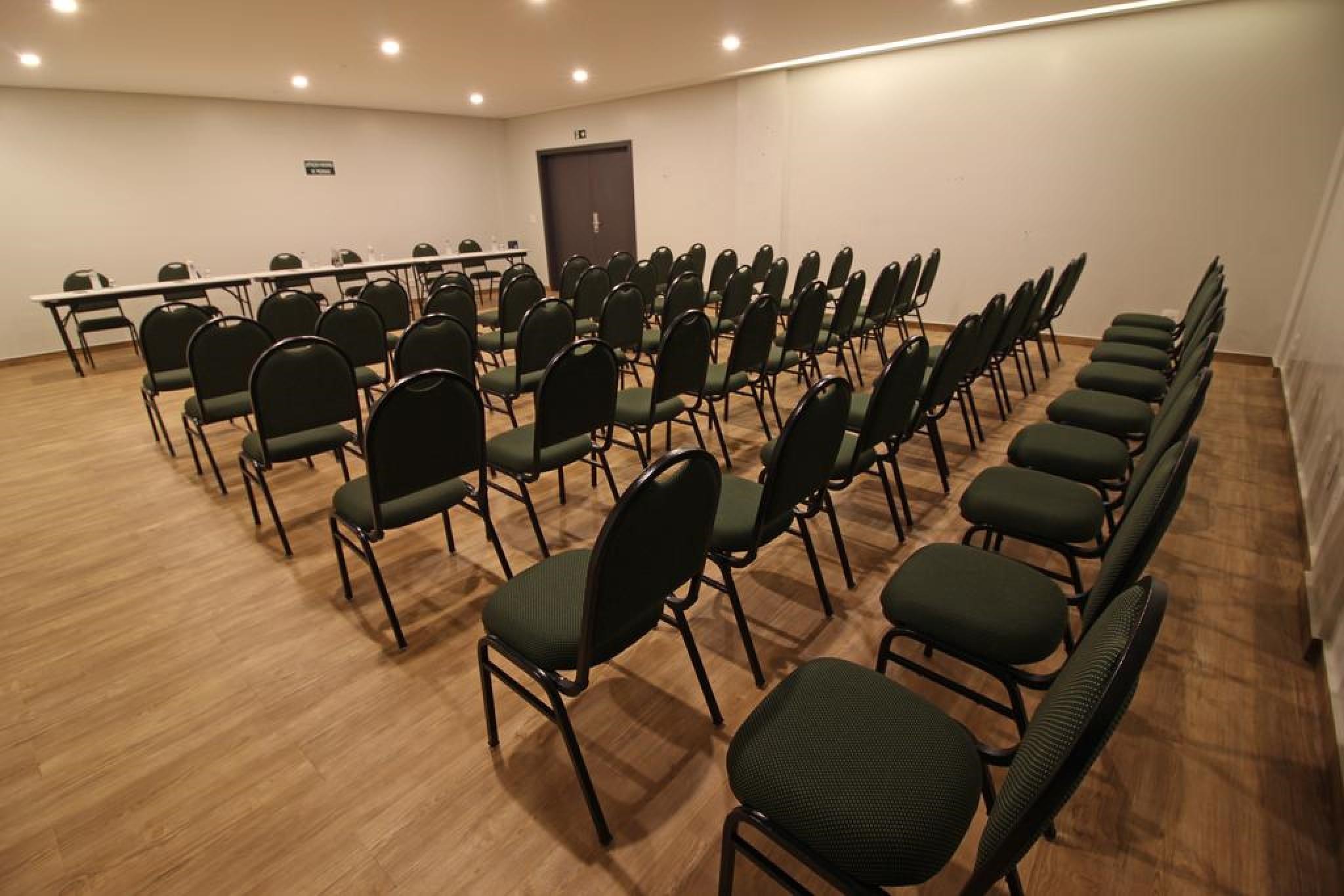 Impar Suites Barão de Cocais Esterno foto