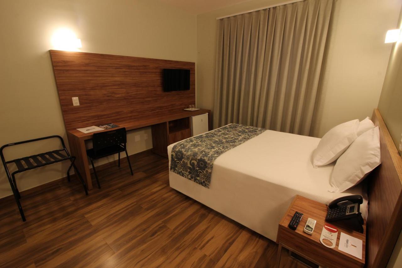 Impar Suites Barão de Cocais Esterno foto
